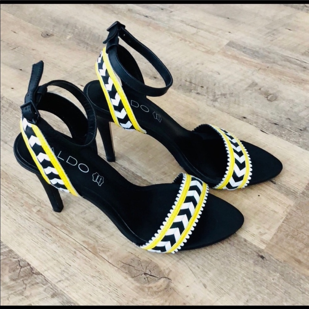Aldo black white & yellow sandals 7.5